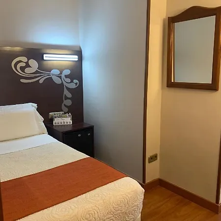 阿拉梅达酒店 2*