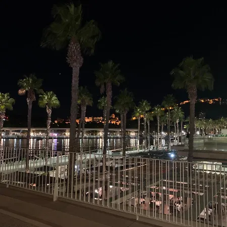 阿拉梅达酒店 酒店